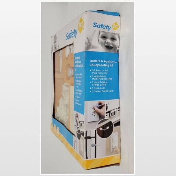 New Safety 1st Child Proof Kit Kid Baby Home Outlet Covers Fridge Latch Straps - Picture 8 of 15